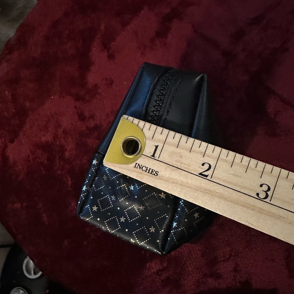 YSL Black and Gold Cosmetic Bag - Picture 3 of 6